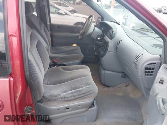 ✅ 1997 Dodge Caravan LE • VIN: 1B4GP54L6VB321643 • Lot: 42750235. Listed on IAAI with 171,751 mi. Free auction sales archive from the USA and detailed vehicle history report at DreamBid. Image 5.