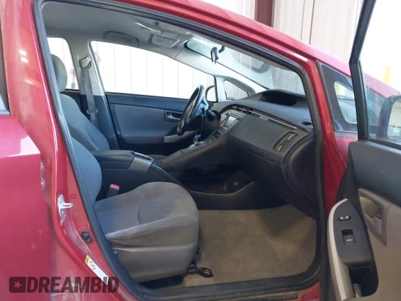 ✅ 2012 Toyota Prius Two • VIN: JTDKN3DU8C5376431 • Лот: 43569314. Опубликован ранее на IAAI с пробегом 212 483 миль. Бесплатный доступ к архиву аукционных продаж из США и подробный отчёт об истории автомобиля на DreamBid. Изображение 5.