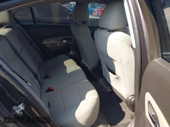 2016 Chevrolet Cruze LT z VIN 1G1PE5SB9G7183839, wystawiony jako IAAI lot #43400827 z przebiegiem 73 192 mil mil oraz . Historia ofert i sprzedaży dostępna na DreamBid. Obrazek 8.