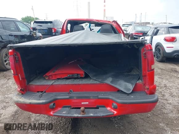 ✅ 2000 Chevrolet S-10 LS • VIN: 1GCCS14WXYK152055 • Лот: 42341006. Опубликован ранее на IAAI с пробегом 153 424 миль. Бесплатный доступ к архиву аукционных продаж из США и подробный отчёт об истории автомобиля на DreamBid. Изображение 16.