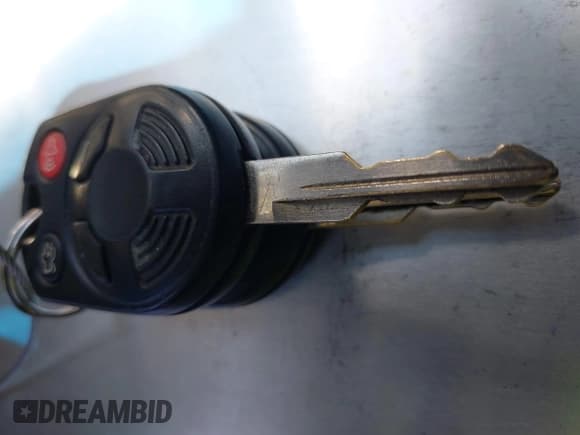 ✅ 2008 Ford Escape XLS • VIN: 1FMCU02Z68KE49322 • Lot: 42818502. Listed on IAAI with 154,099 mi. Free auction sales archive from the USA and detailed vehicle history report at DreamBid. Image 11.