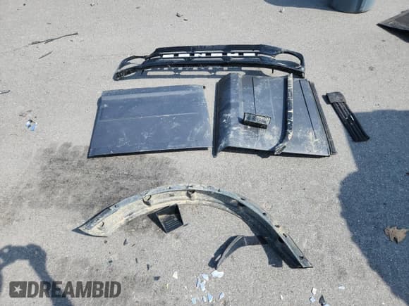 ✅ 2021 Ford Bronco • VIN: 1FMDE5AP7MLA61681 • Лот: 66438705. Опубликован ранее на Copart с пробегом 51 179 миль. Бесплатный доступ к архиву аукционных продаж из США и подробный отчёт об истории автомобиля на DreamBid. Изображение 13.