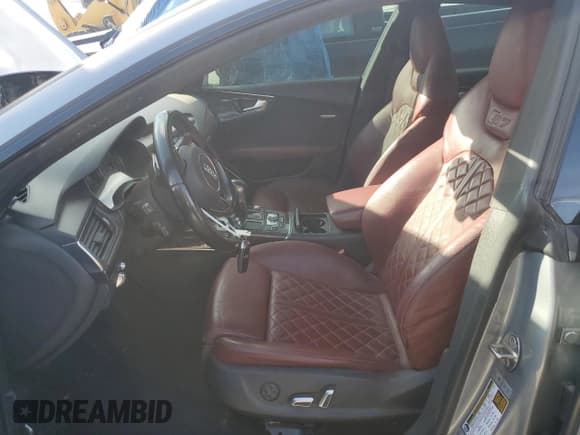 ✅ 2016 Audi S7 • VIN: WAUW2AFC5GN105817 • Lot: 76579934. Listed on Copart with 112,894 mi. Free auction sales archive from the USA and detailed vehicle history report at DreamBid. Image 7.