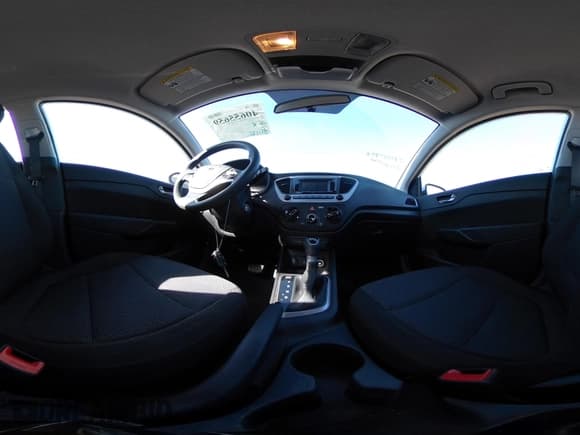 ✅ 2020 Hyundai Accent SE • VIN: 3KPC24A66LE118339 • Лот: 40655659. Опубликован ранее на IAAI с пробегом 29 472 миль. Бесплатный доступ к архиву аукционных продаж из США и подробный отчёт об истории автомобиля на DreamBid. Изображение 18.