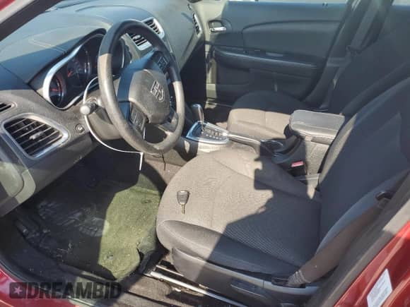 2014 Dodge Avenger SE с VIN 1C3CDZAB2EN196849, выставлен на аукционе Copart как лот 74796354 с пробегом 133 396 миль миль и Списание • Salvage title. История ставок и продаж доступна на DreamBid. Изображение 7.