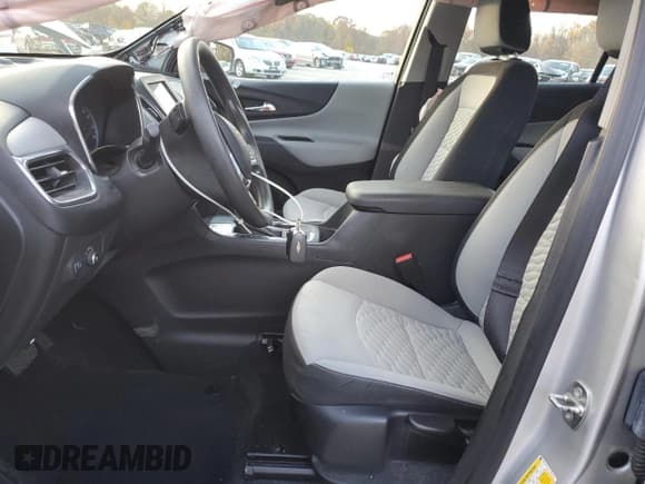 ✅ 2020 Chevrolet Equinox LS • VIN: 3GNAXHEV9LS543323 • Lot: 91169355. Listed on Copart with 70,389 mi. Free auction sales archive from the USA and detailed vehicle history report at DreamBid. Image 7.