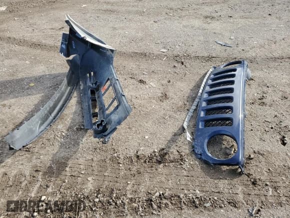 ✅ 2014 Jeep Patriot • VIN: 1C4NJPAB6ED822877 • Lot: 80121384. Wystawiony na Copart z przebiegiem 171 962 mil. Bezpłatny archiwum sprzedaży aukcyjnych z USA i szczegółowy raport historii pojazdu na DreamBid. Zdjęcie 13.