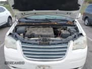 ✅ 2010 Chrysler Town & Country Touring • VIN: 2A4RR5DX3AR125559 • Lot: 43536380. Listed on IAAI with 185,026 mi. Free auction sales archive from the USA and detailed vehicle history report at DreamBid. Image 10.