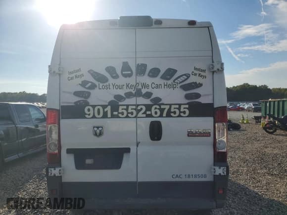 ✅ 2018 Ram ProMaster Cargo • VIN: 3C6TRVBG6JE154559 • Lot: 82402985. Wystawiony na Copart z przebiegiem Nie podano. Bezpłatny archiwum sprzedaży aukcyjnych z USA i szczegółowy raport historii pojazdu na DreamBid. Zdjęcie 6.