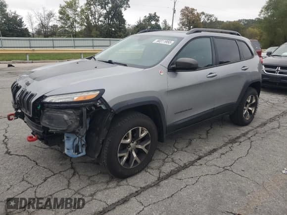 ✅ 2014 Jeep Cherokee Trailhawk • VIN: 1C4PJMBS4EW237676 • Lot: 90311955. Wystawiony na Copart z przebiegiem 139 736 mil. Bezpłatny archiwum sprzedaży aukcyjnych z USA i szczegółowy raport historii pojazdu na DreamBid. Zdjęcie 1.