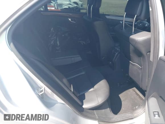 ✅ 2012 Mercedes-Benz E 350 Luxury • VIN: WDDHF5KB4CA598482 • Lot: 43005275. Listed on IAAI with 165,986 mi. Free auction sales archive from the USA and detailed vehicle history report at DreamBid. Image 8.