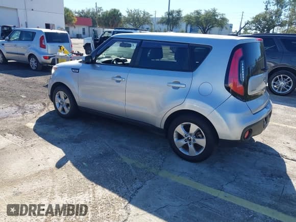 ✅ 2017 Kia Soul • VIN: KNDJN2A24H7463652 • Lot: 43586707. Listed on IAAI with 144,916 mi. Free auction sales archive from the USA and detailed vehicle history report at DreamBid. Image 3.