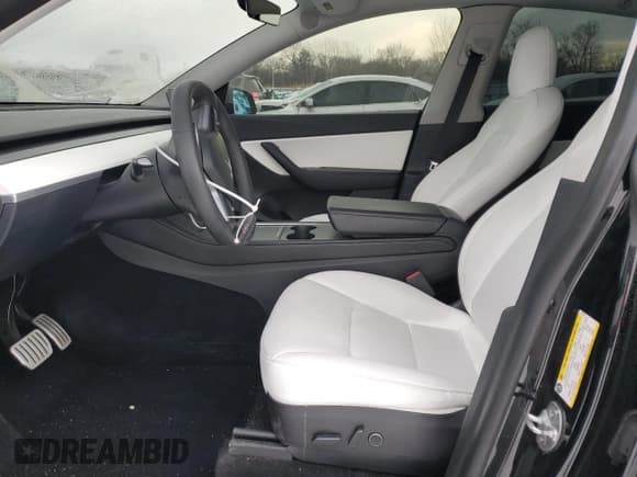 ✅ 2022 Tesla Model Y Performance • VIN: 7SAYGDEF9NF491070 • Lot: 45176675. Listed on Copart with 45,974 mi. Free auction sales archive from the USA and detailed vehicle history report at DreamBid. Image 7.