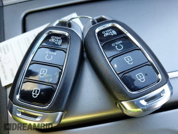 ✅ 2023 Hyundai Kona Limited • VIN: KM8K53AG6PU163791 • Lot: 43637198. Listed on IAAI with 26,338 mi. Free auction sales archive from the USA and detailed vehicle history report at DreamBid. Image 11.