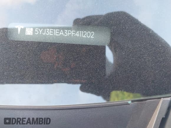 ✅ 2023 Tesla Model 3 • VIN: 5YJ3E1EA3PF411202 • Lot: 43354884. Wystawiony na IAAI z przebiegiem 124 998 mil. Bezpłatny archiwum sprzedaży aukcyjnych z USA i szczegółowy raport historii pojazdu na DreamBid. Zdjęcie 9.