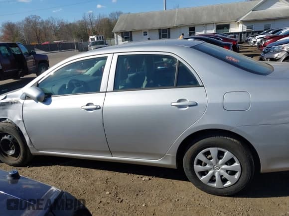 ✅ 2010 Toyota Corolla LE • VIN: 2T1BU4EE7AC516551 • Лот: 43668336. Опубликован ранее на IAAI с пробегом 205 456 миль. Бесплатный доступ к архиву аукционных продаж из США и подробный отчёт об истории автомобиля на DreamBid. Изображение 14.