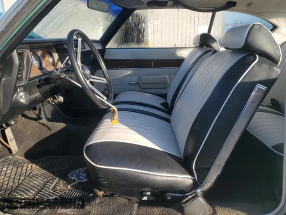 ✅ 1972 Oldsmobile Cutlass • VIN: 3G87H2M101964 • Лот: 84591325. Опубликован ранее на Copart с пробегом 254 692 миль. Бесплатный доступ к архиву аукционных продаж из США и подробный отчёт об истории автомобиля на DreamBid. Изображение 7.