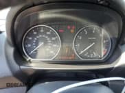 ✅ 2013 BMW 1 Series 128i • VIN: WBAUP7C53DVP25191 • Lot: 59769185. Wystawiony na Copart z przebiegiem 93 439 mil. Bezpłatny archiwum sprzedaży aukcyjnych z USA i szczegółowy raport historii pojazdu na DreamBid. Zdjęcie 9.