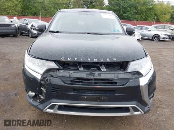 ✅ 2019 Mitsubishi Outlander SE • VIN: JA4AD3A37KZ018331 • Lot: 42354769. Listed on IAAI with 68,480 mi. Free auction sales archive from the USA and detailed vehicle history report at DreamBid. Image 12.