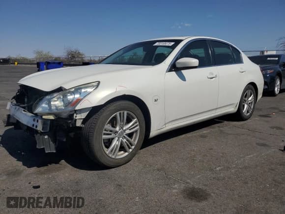 ✅ 2015 Infiniti Q40 • VIN: JN1CV6AP1FM503702 • Lot: 70310475. Wystawiony na Copart z przebiegiem 120 942 mil. Bezpłatny archiwum sprzedaży aukcyjnych z USA i szczegółowy raport historii pojazdu na DreamBid. Zdjęcie 1.