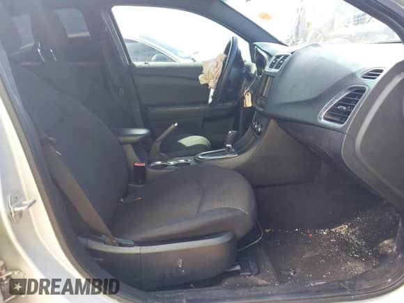 2012 Dodge Avenger SE с VIN 1C3CDZAB4CN143843, выставлен на аукционе IAAI как лот 43259782 с пробегом 56 461 миль миль и . История ставок и продаж доступна на DreamBid. Изображение 5.