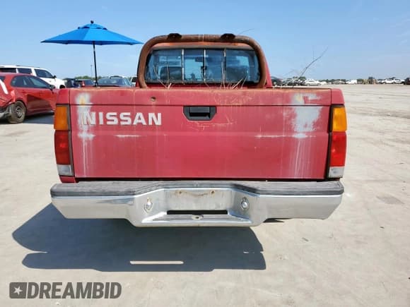 ✅ 1988 Nissan Hardbody • VIN: 1N6ND11S4JC360059 • Lot: 66117965. Wystawiony na Copart z przebiegiem 255 043 mil. Bezpłatny archiwum sprzedaży aukcyjnych z USA i szczegółowy raport historii pojazdu na DreamBid. Zdjęcie 6.