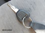 ✅ 1998 Honda Accord LX • VIN: 1HGCG5644WA241788 • Лот: 43463205. Опубликован ранее на IAAI с пробегом 94 133 миль. Бесплатный доступ к архиву аукционных продаж из США и подробный отчёт об истории автомобиля на DreamBid. Изображение 11.