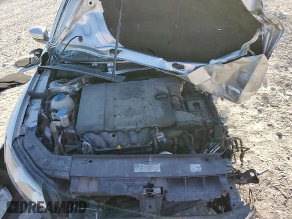 ✅ 2014 Volkswagen Passat Wolfsburg Edition • VIN: 1VWAH7A30EC004728 • Lot: 59642774. Wystawiony na Copart z przebiegiem 88 230 mil. Bezpłatny archiwum sprzedaży aukcyjnych z USA i szczegółowy raport historii pojazdu na DreamBid. Zdjęcie 13.