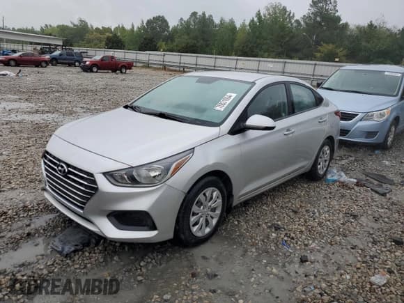 ✅ 2019 Hyundai Accent SE • VIN: 3KPC24A31KE056692 • Лот: 70831004. Опубликован ранее на Copart с пробегом 40 576 миль. Бесплатный доступ к архиву аукционных продаж из США и подробный отчёт об истории автомобиля на DreamBid. Изображение 1.