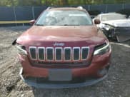 ✅ 2019 Jeep Cherokee Latitude • VIN: 1C4PJLCB3KD160413 • Lot: 85548385. Wystawiony na Copart z przebiegiem 80 675 mil. Bezpłatny archiwum sprzedaży aukcyjnych z USA i szczegółowy raport historii pojazdu na DreamBid. Zdjęcie 5.