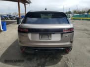 ✅ 2022 Land Rover Range Rover Velar R-Dynamic S • VIN: SALYT2EX7NA335343 • Lot: 51547855. Wystawiony na Copart z przebiegiem Nie podano. Bezpłatny archiwum sprzedaży aukcyjnych z USA i szczegółowy raport historii pojazdu na DreamBid. Zdjęcie 6.