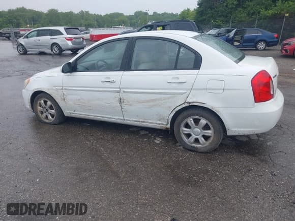 ✅ 2006 Hyundai Accent GLS • VIN: KMHCN46C56U056777 • Лот: 42344945. Опубликован ранее на IAAI с пробегом 95 349 миль. Бесплатный доступ к архиву аукционных продаж из США и подробный отчёт об истории автомобиля на DreamBid. Изображение 3.