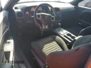 ✅ 2014 Dodge Challenger SXT • VIN: 2C3CDYAG2EH251119 • Lot: 75149934. Wystawiony na Copart z przebiegiem 134 534 mil. Bezpłatny archiwum sprzedaży aukcyjnych z USA i szczegółowy raport historii pojazdu na DreamBid. Zdjęcie 8.