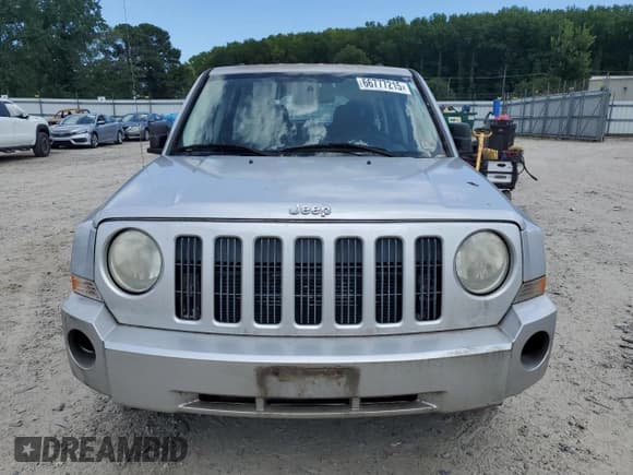 ✅ 2008 Jeep Patriot Sport • VIN: 1J8FT28078D601033 • Lot: 66777215. Listed on Copart with 121,535 mi. Free auction sales archive from the USA and detailed vehicle history report at DreamBid. Image 5.