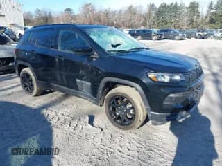 ✅ 2022 Jeep Compass Latitude • VIN: 3C4NJDBB7NT195727 • Лот: 41693643. Опубликован ранее на IAAI с пробегом 33 413 миль. Бесплатный доступ к архиву аукционных продаж из США и подробный отчёт об истории автомобиля на DreamBid. Изображение 1.