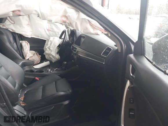 ✅ 2016 Mazda CX-5 Grand Touring • VIN: JM3KE4DY2G0835486 • Lot: 43554797. Wystawiony na IAAI z przebiegiem 115 282 mil. Bezpłatny archiwum sprzedaży aukcyjnych z USA i szczegółowy raport historii pojazdu na DreamBid. Zdjęcie 5.