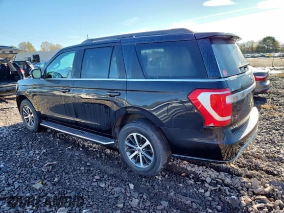 ✅ 2019 Ford Expedition XLT • VIN: 1FMJU1JT2KEA51881 • Lot: 89467095. Wystawiony na Copart z przebiegiem 140 789 mil. Bezpłatny archiwum sprzedaży aukcyjnych z USA i szczegółowy raport historii pojazdu na DreamBid. Zdjęcie 2.