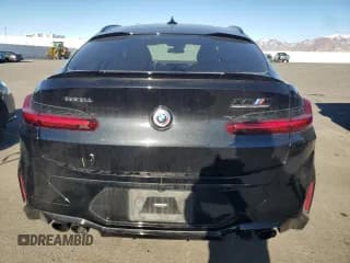 ✅ 2023 BMW X4 M • VIN: 5YM23EC08P9R05401 • Lot: 81049754. Wystawiony na Copart z przebiegiem 21 779 mil. Bezpłatny archiwum sprzedaży aukcyjnych z USA i szczegółowy raport historii pojazdu na DreamBid. Zdjęcie 6.