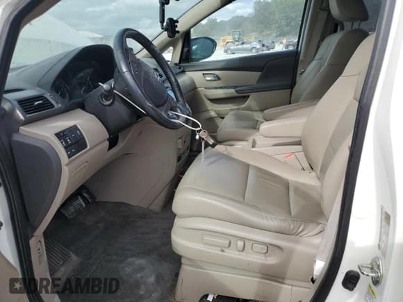 ✅ 2015 Honda Odyssey Touring Elite • VIN: 5FNRL5H91FB034652 • Lot: 85344475. Listed on Copart with 141,950 mi. Free auction sales archive from the USA and detailed vehicle history report at DreamBid. Image 7.