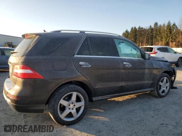 ✅ 2015 Mercedes-Benz M 400 • VIN: 4JGDA5GB5FA522446 • Lot: 93500065. Listed on Copart with 156,686 mi. Free auction sales archive from the USA and detailed vehicle history report at DreamBid. Image 3.