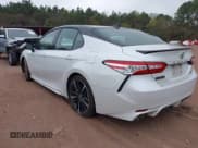 ✅ 2020 Toyota Camry XSE • VIN: 4T1K61AK5LU369829 • Lot: 43644897. Wystawiony na IAAI z przebiegiem 128 091 mil. Bezpłatny archiwum sprzedaży aukcyjnych z USA i szczegółowy raport historii pojazdu na DreamBid. Zdjęcie 3.