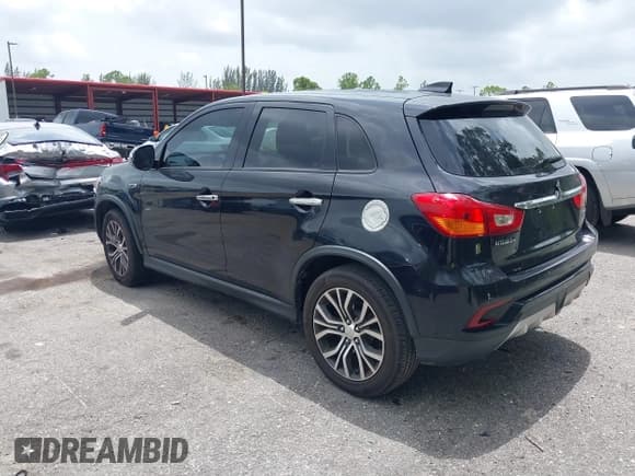 ✅ 2019 Mitsubishi Outlander ES • VIN: JA4AP3AU8KU004080 • Lot: 42920992. Listed on IAAI with 84,889 mi. Free auction sales archive from the USA and detailed vehicle history report at DreamBid. Image 3.