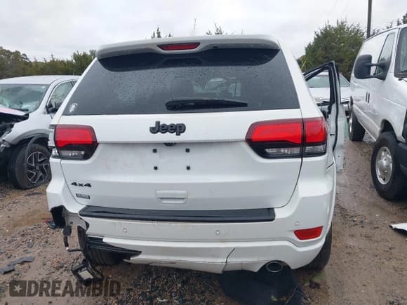 ✅ 2021 Jeep Grand Cherokee Laredo X • VIN: 1C4RJFAG7MC854569 • Lot: 43526228. Listed on IAAI with 52,442 mi. Free auction sales archive from the USA and detailed vehicle history report at DreamBid. Image 16.