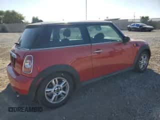 2011 MINI Hardtop with VIN WMWSU3C58BT183765, listed as a Copart auction lot 63061405 with 59,902 mi miles and Salvage title. Bid and sale history available at DreamBid. Image 3.