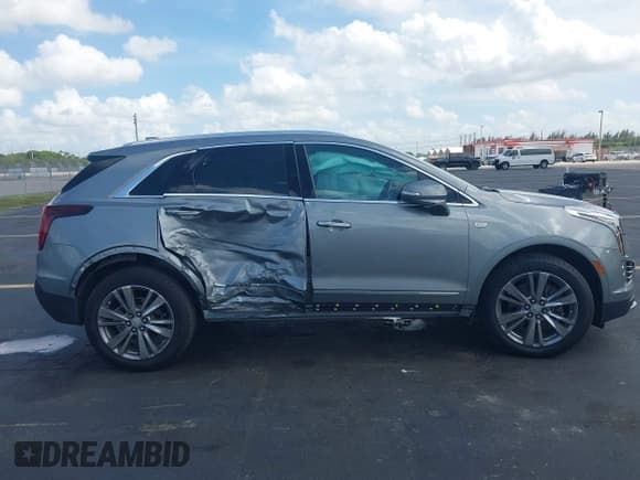 ✅ 2023 Cadillac XT5 FWD Premium Luxury • VIN: 1GYKNCRS7PZ196146 • Lot: 42543415. Listed on IAAI with 9,960 mi. Free auction sales archive from the USA and detailed vehicle history report at DreamBid. Image 14.