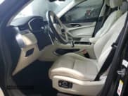 ✅ 2023 Jaguar F-Pace S • VIN: SADCJ2EX6PA708841 • Lot: 58340745. Wystawiony na Copart z przebiegiem 50 089 mil. Bezpłatny archiwum sprzedaży aukcyjnych z USA i szczegółowy raport historii pojazdu na DreamBid. Zdjęcie 7.