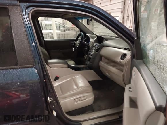 ✅ 2012 Honda Pilot EX-L • VIN: 5FNYF4H60CB051831 • Лот: 43737866. Опубликован ранее на IAAI с пробегом 211 657 миль. Бесплатный доступ к архиву аукционных продаж из США и подробный отчёт об истории автомобиля на DreamBid. Изображение 5.