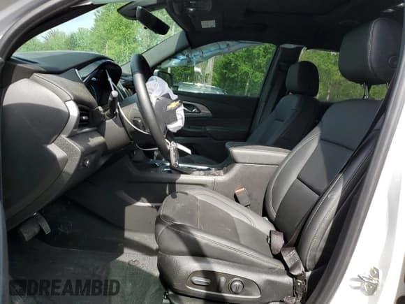 ✅ 2023 Chevrolet Traverse LT • VIN: 1GNEVHKW0PJ222492 • Lot: 63209834. Wystawiony na Copart z przebiegiem 22 934 mil. Bezpłatny archiwum sprzedaży aukcyjnych z USA i szczegółowy raport historii pojazdu na DreamBid. Zdjęcie 7.