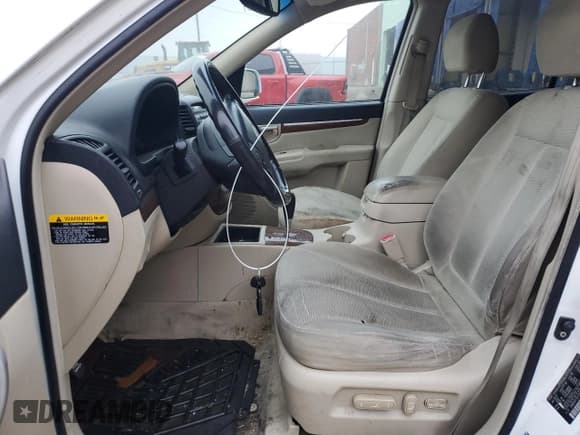 ✅ 2007 Hyundai Santa Fe SE • VIN: 5NMSH13E47H071291 • Lot: 81629814. Listed on Copart with 218,428 mi. Free auction sales archive from the USA and detailed vehicle history report at DreamBid. Image 7.