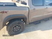 ✅ 2023 Nissan Frontier Pro-4X • VIN: 1N6ED1EK4PN674379 • Lot: 43437360. Listed on IAAI with 24,855 mi. Free auction sales archive from the USA and detailed vehicle history report at DreamBid. Image 6.